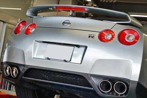 日産 GT-R R35 中期10本スポーク RE070R RFT 18/19年製造 溝残有り R35 GT-Rのタイヤ交換(ポテンザRE070R)♪ | 多治見店 | 店舗ブログ